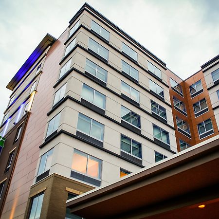 Holiday Inn Express & Suites Downtown Louisville By Ihg Exteriér fotografie