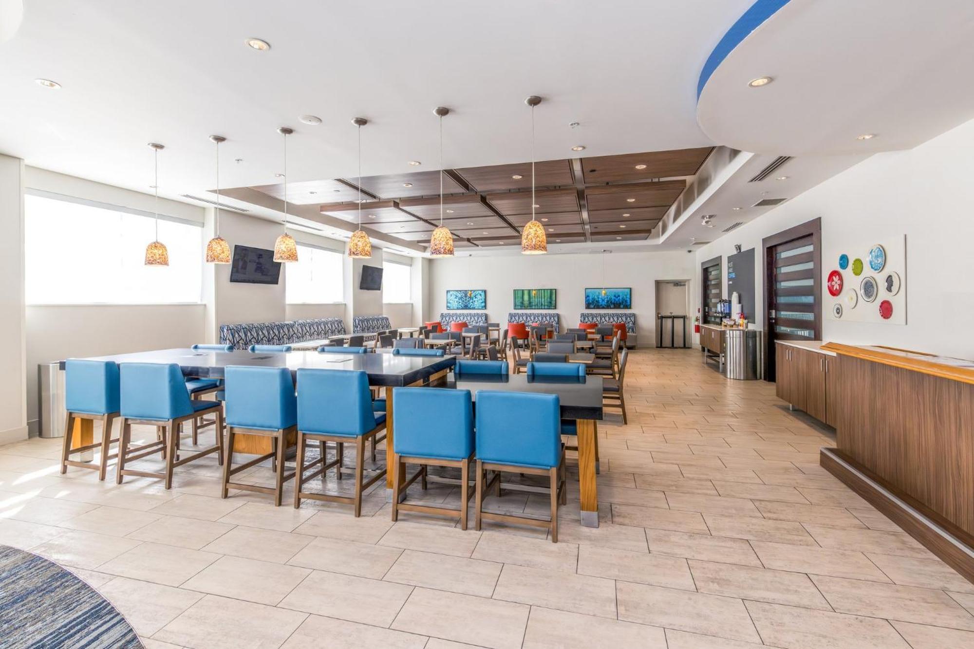 Holiday Inn Express & Suites Downtown Louisville By Ihg Exteriér fotografie